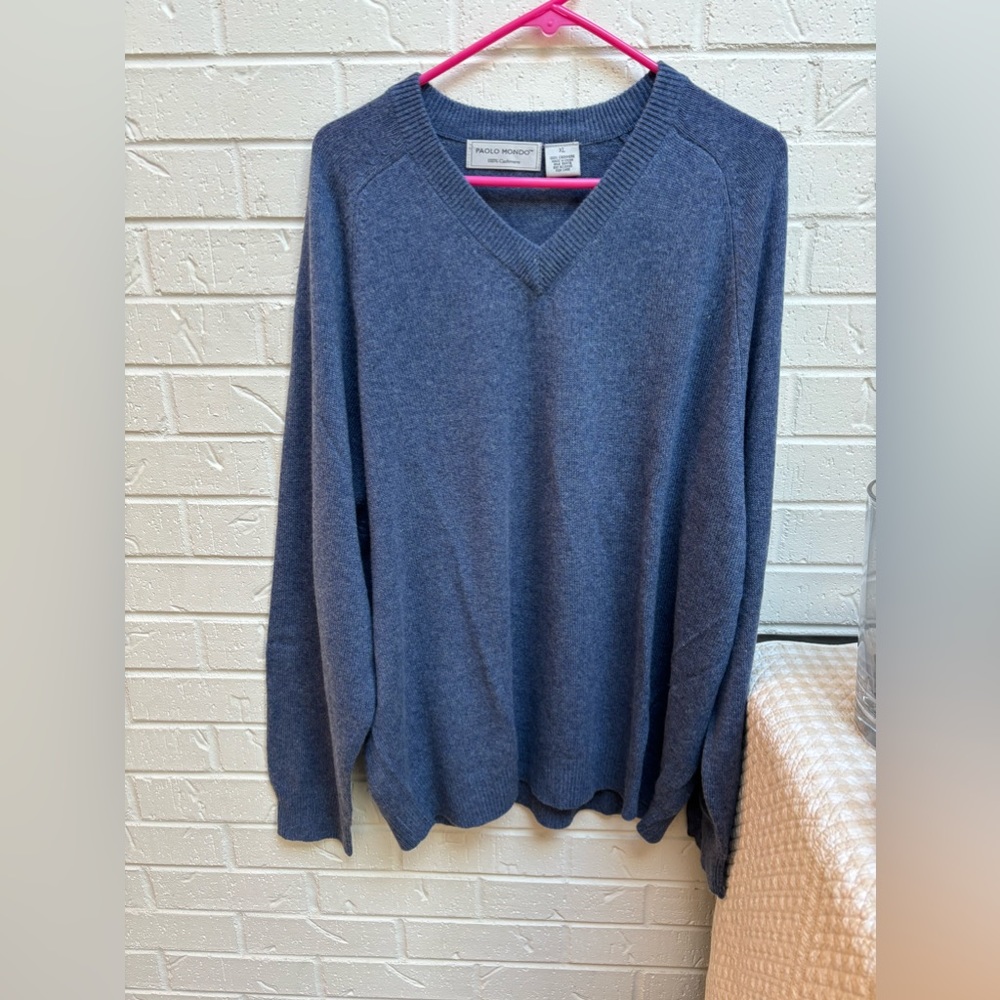 Paolo Mondo NWOT men’s blue vneck cashmere sweater size XL